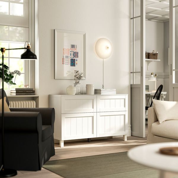 IKEA, вид спереди