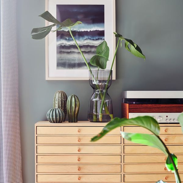 OMTÄNKSAM Ваза - светло-серый 30 см - фото 4