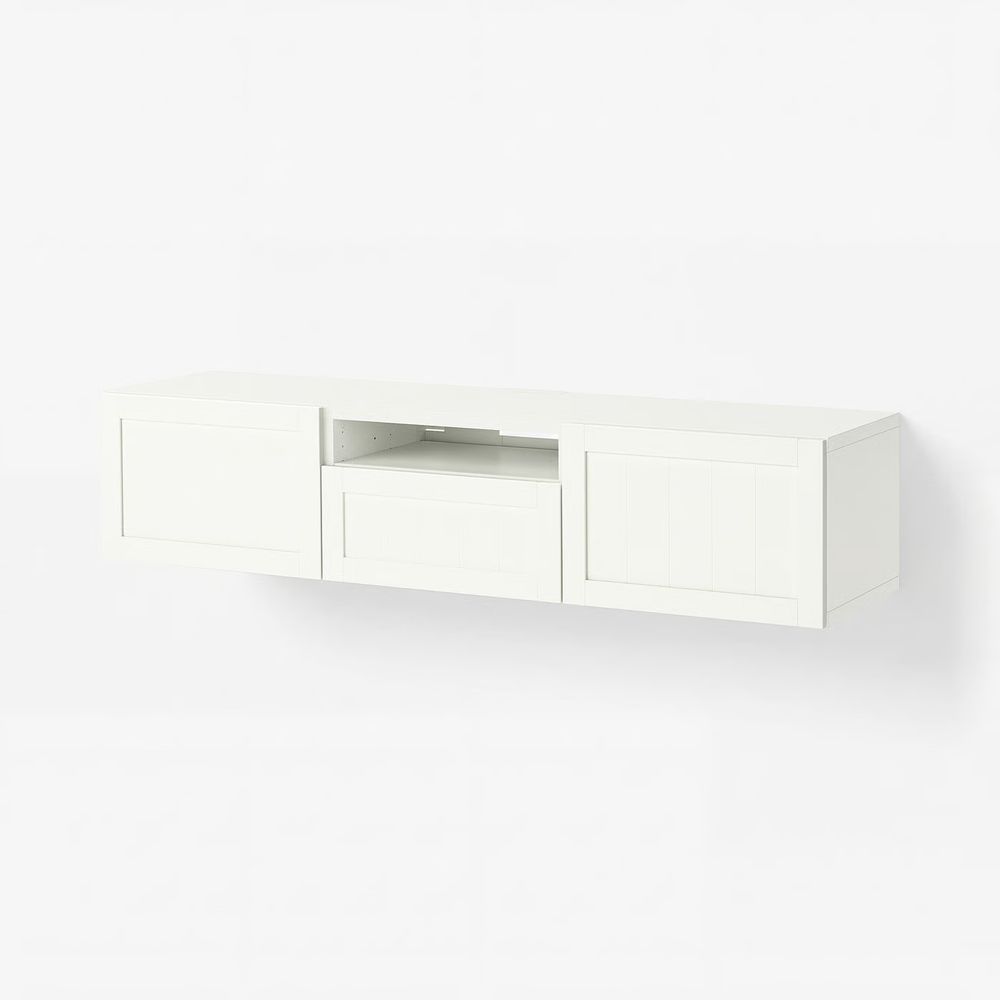 IKEA, вид спереди