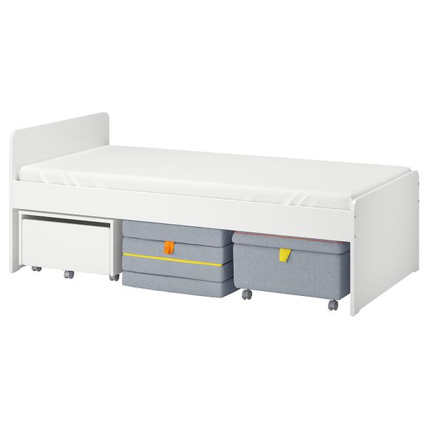 IKEA, вид спереди