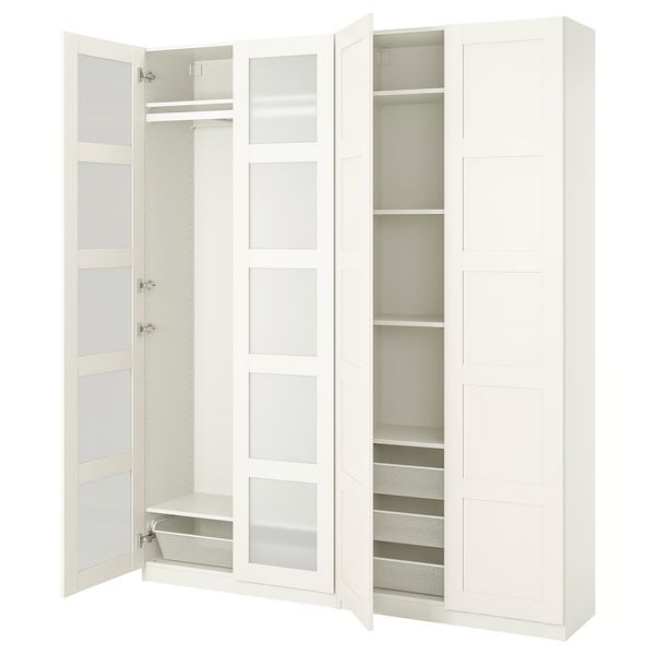 IKEA, вид спереди