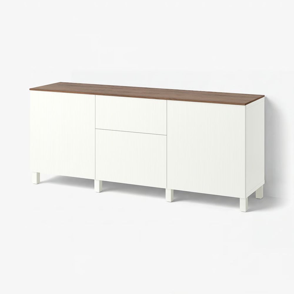 IKEA, вид спереди