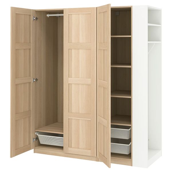 IKEA, вид спереди