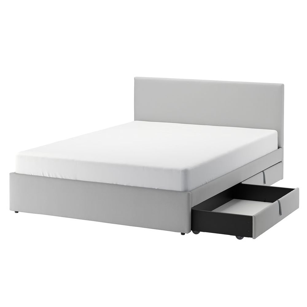 IKEA, вид спереди