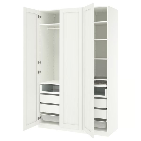 IKEA, вид спереди
