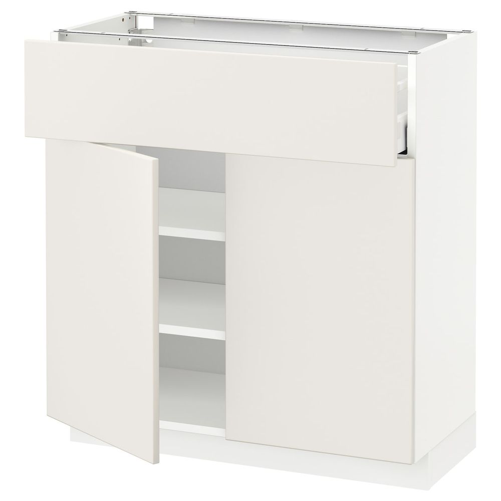 IKEA, вид спереди