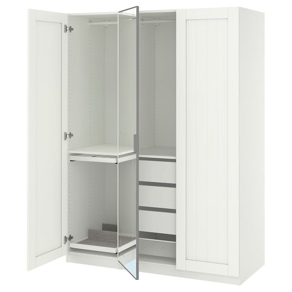 IKEA, вид спереди