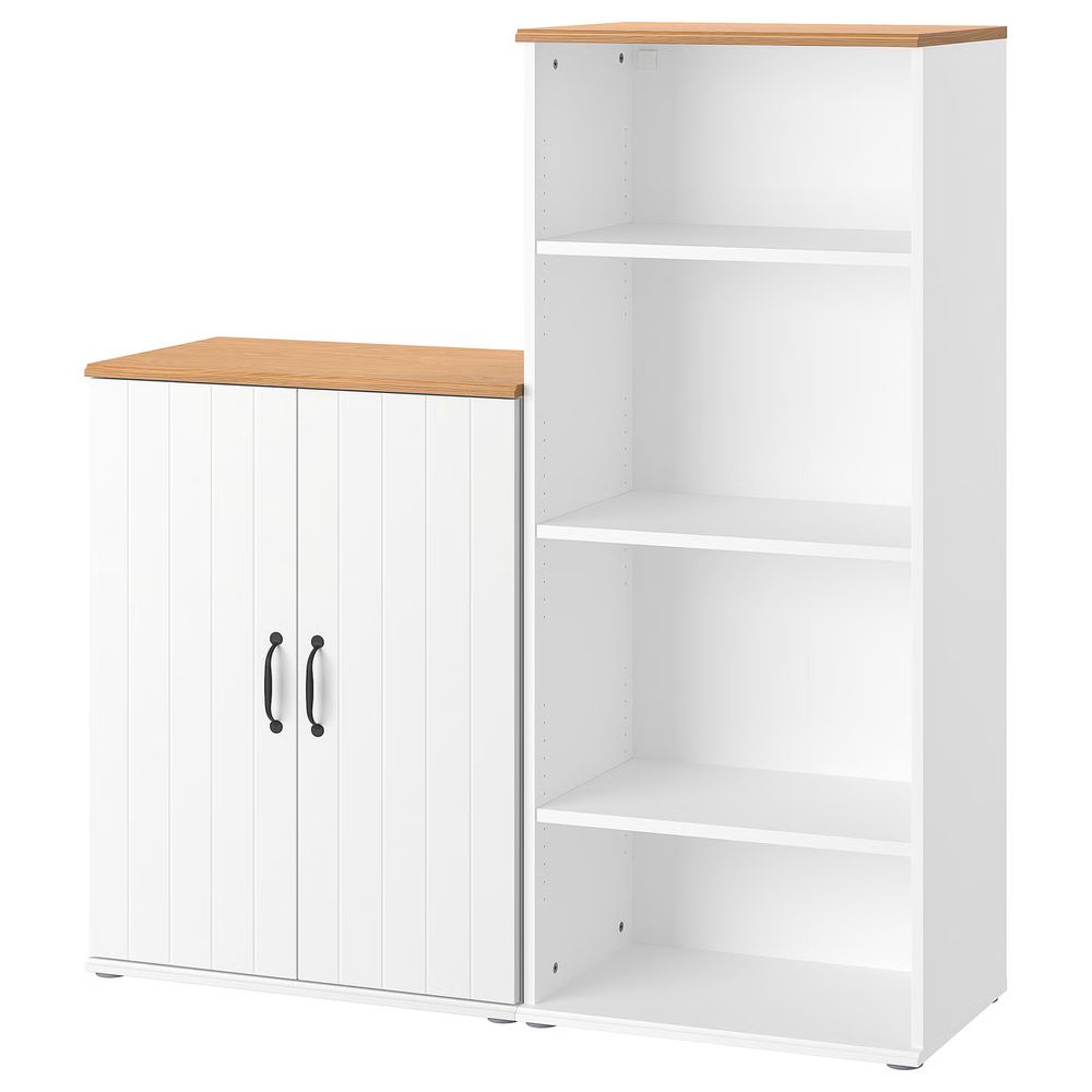 IKEA, вид спереди