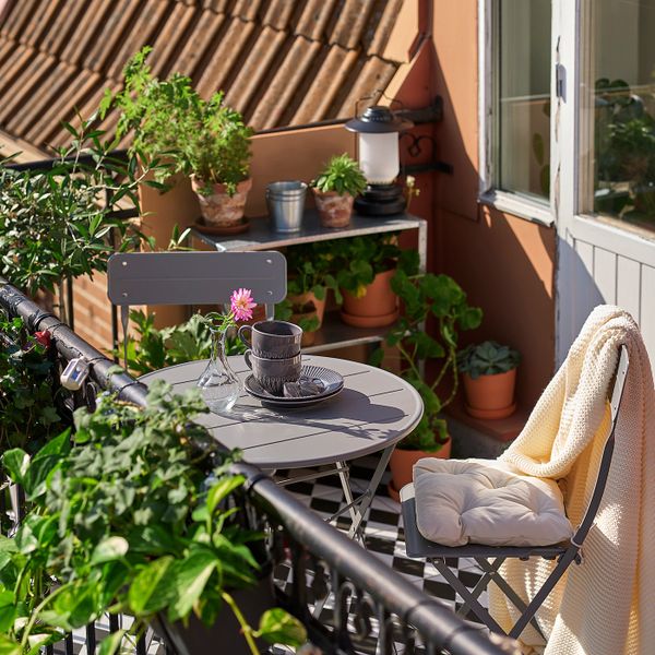 Стол+2стула,д/сада, серый/Куддарна серый IKEA SUNDSÖ СУНДСЁ 894.348.63 - фото 8