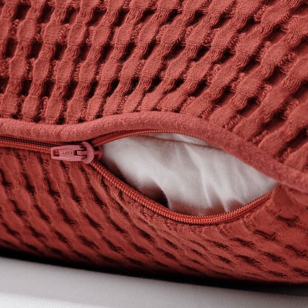 Чехол на подушку, 50x50 см, коричнево-красный IKEA VÅRELD ВОРЕЛЬД 205.004.50 - фото 3