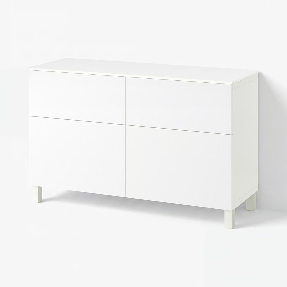 IKEA, вид спереди