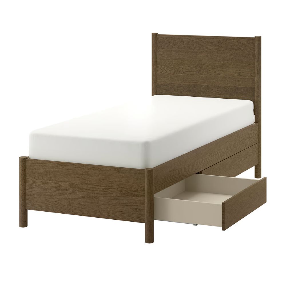 IKEA, вид спереди