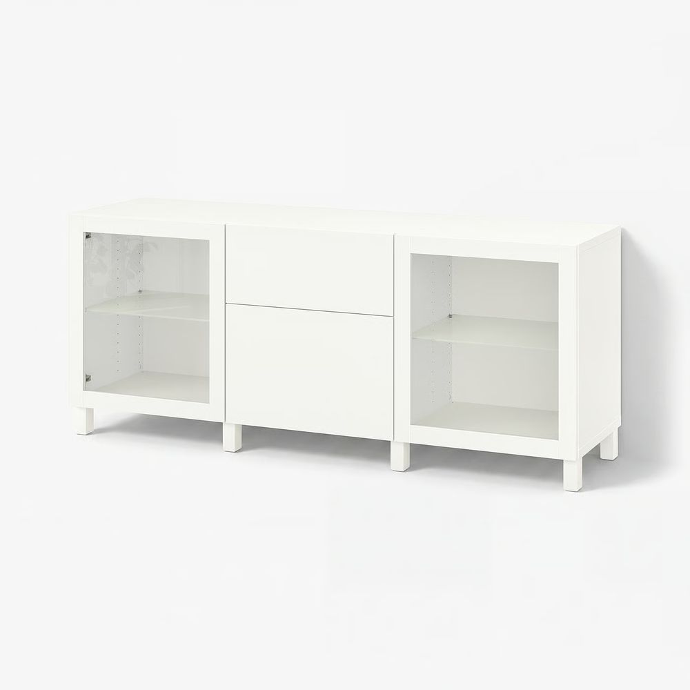 IKEA, вид спереди