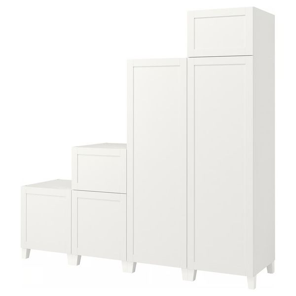 IKEA, вид спереди
