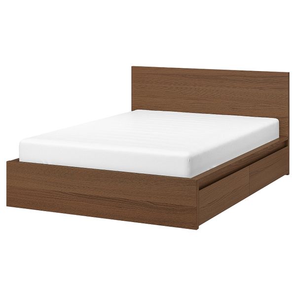 IKEA, вид спереди