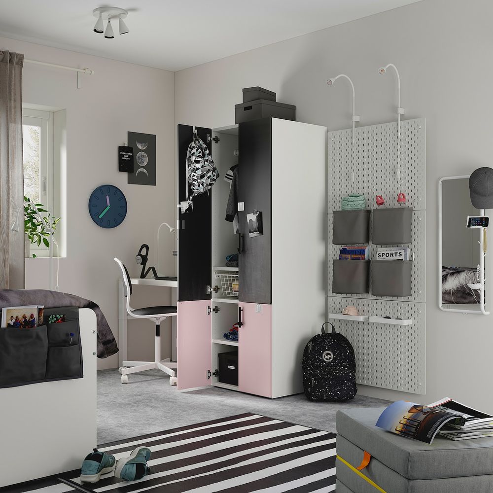 IKEA, вид спереди