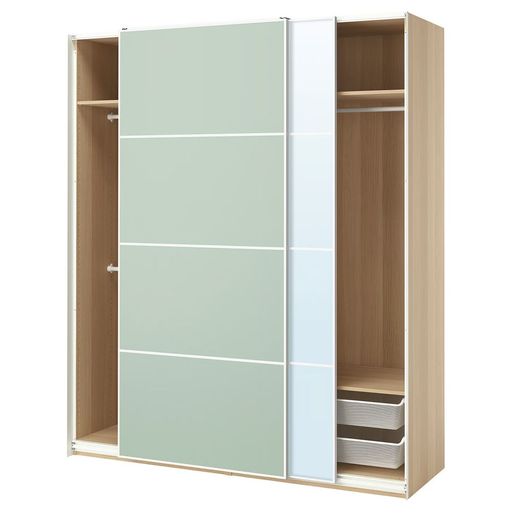 IKEA, вид спереди