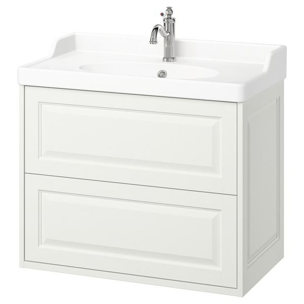 IKEA, вид спереди