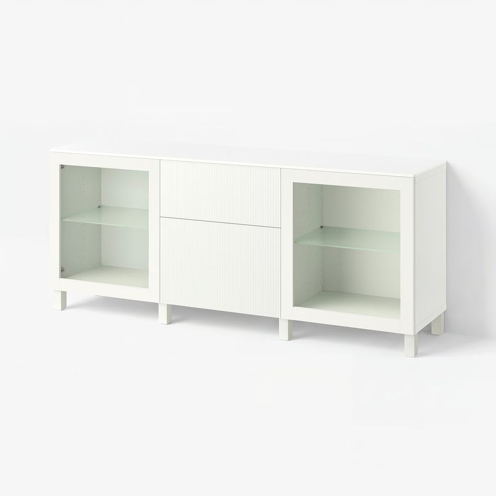 IKEA, вид спереди