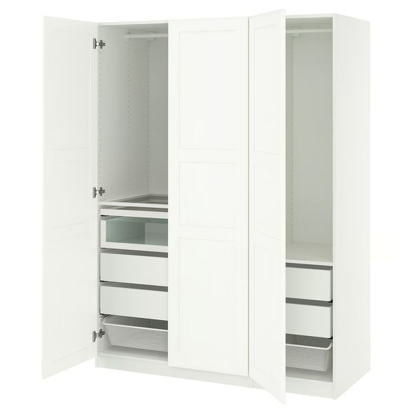 IKEA, вид спереди