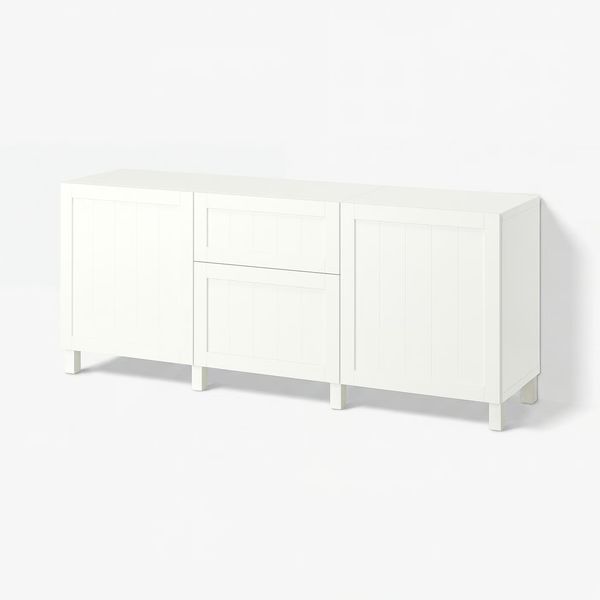 IKEA, вид спереди