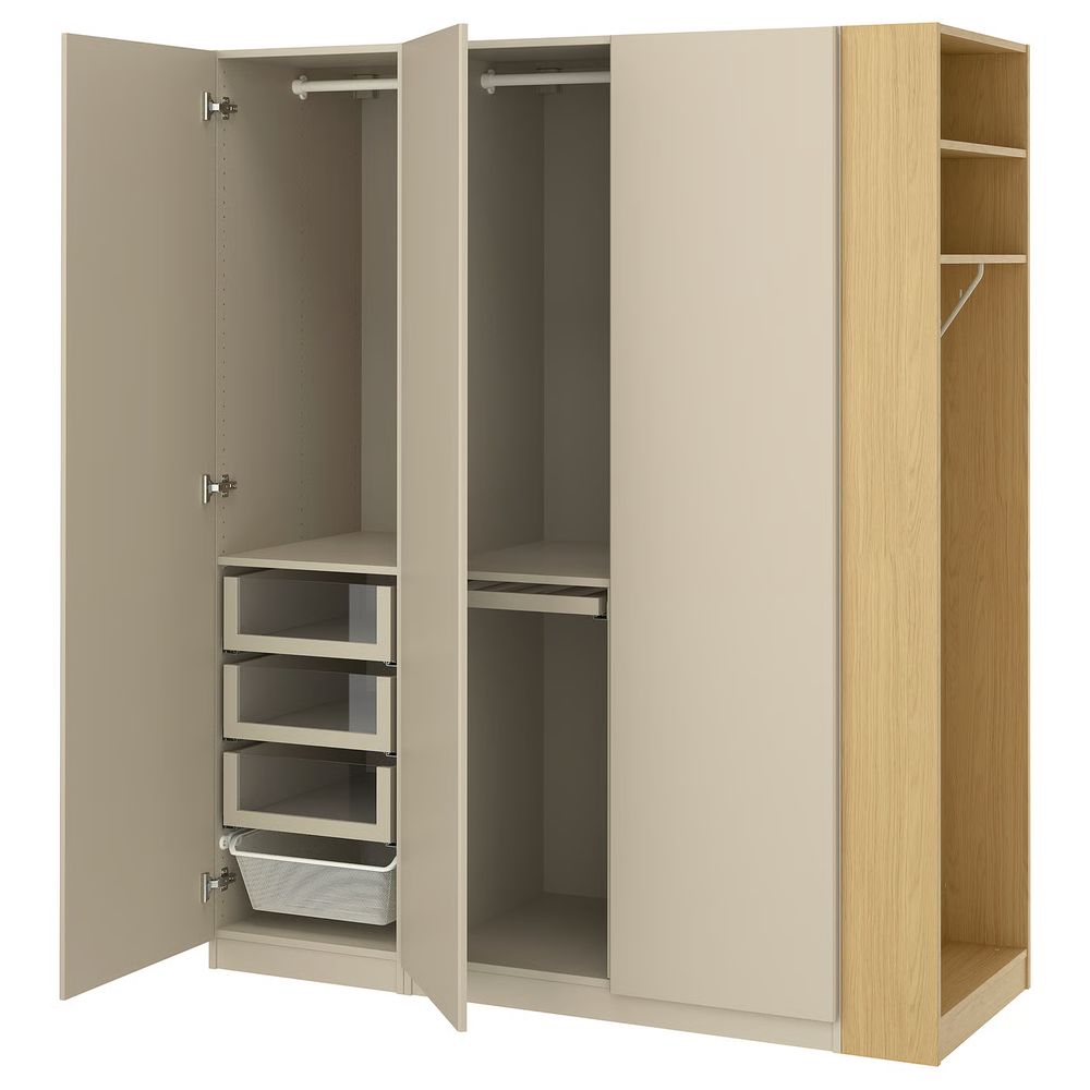 IKEA, вид спереди