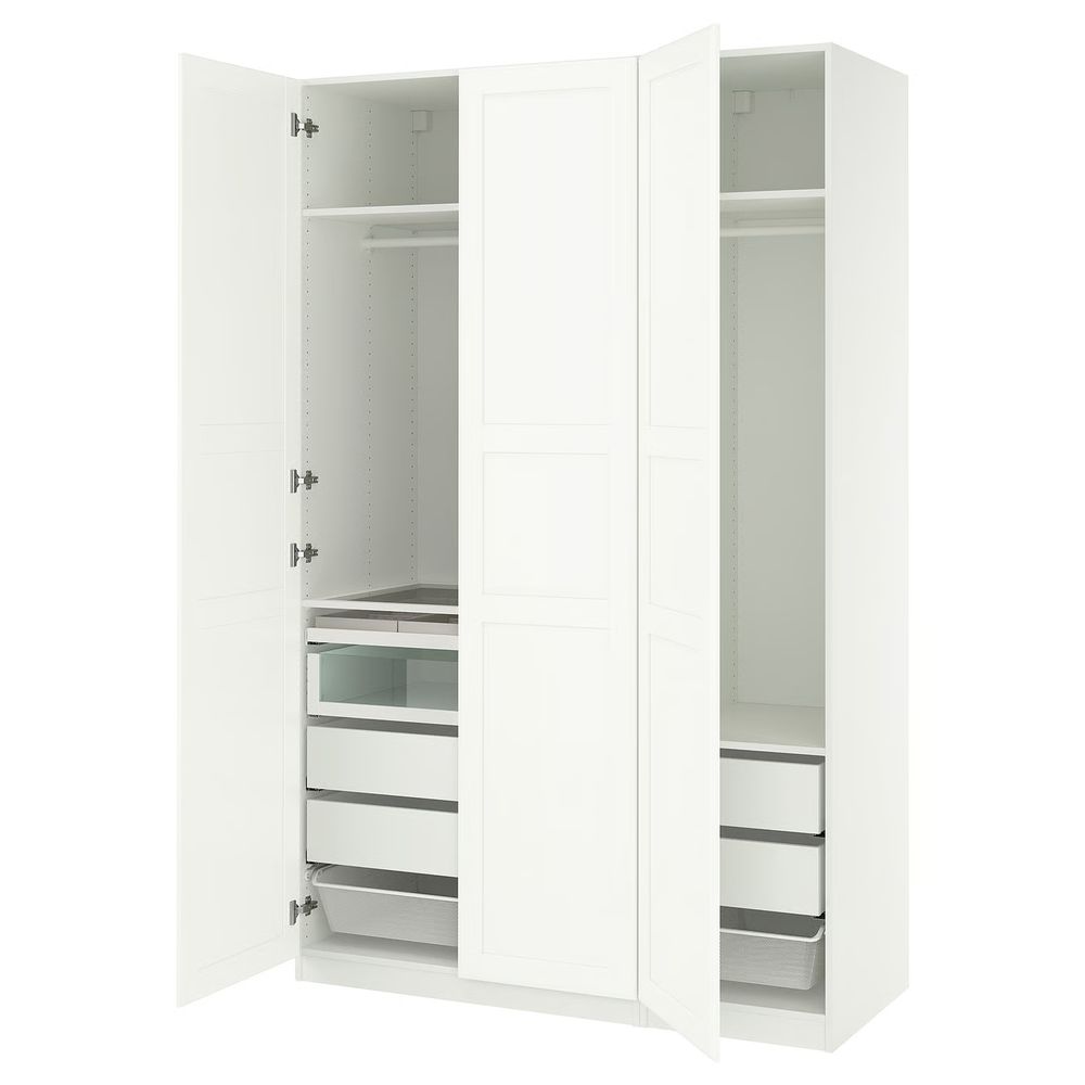 IKEA, вид спереди