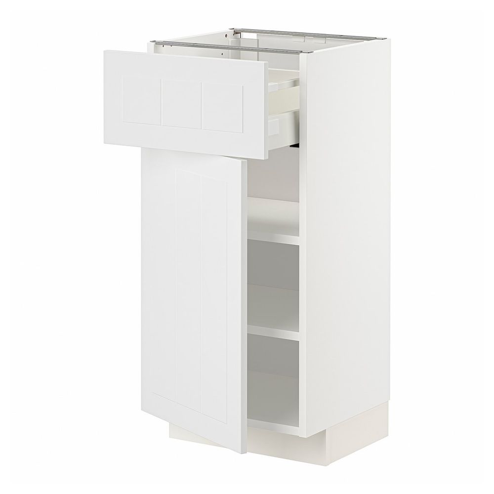 IKEA, вид спереди