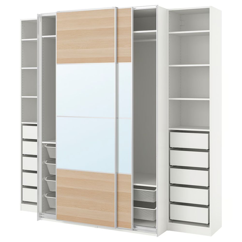 IKEA, вид спереди