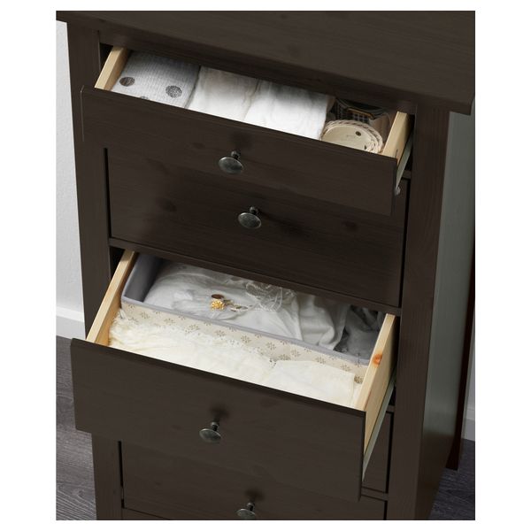 Комод с 5 ящиками ХЕМНЭС, черно-коричневый (58x131 см) - фото 3