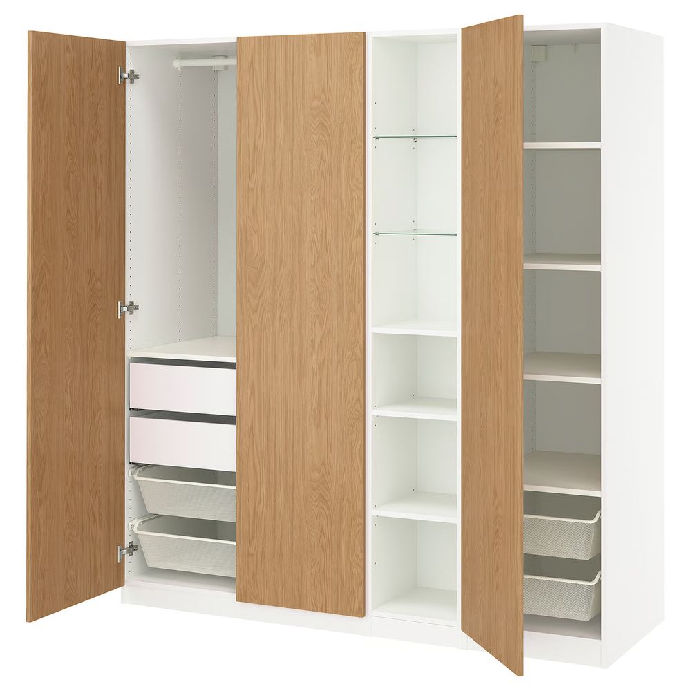 IKEA, вид спереди
