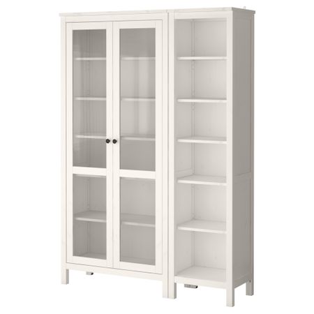 Комбинация для хранения со стеклянными дверцами ХЕМНЭС, белая морилка (139x197 см)