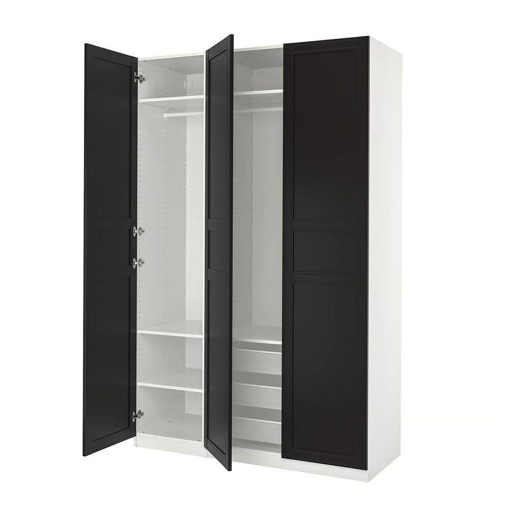 IKEA, вид спереди
