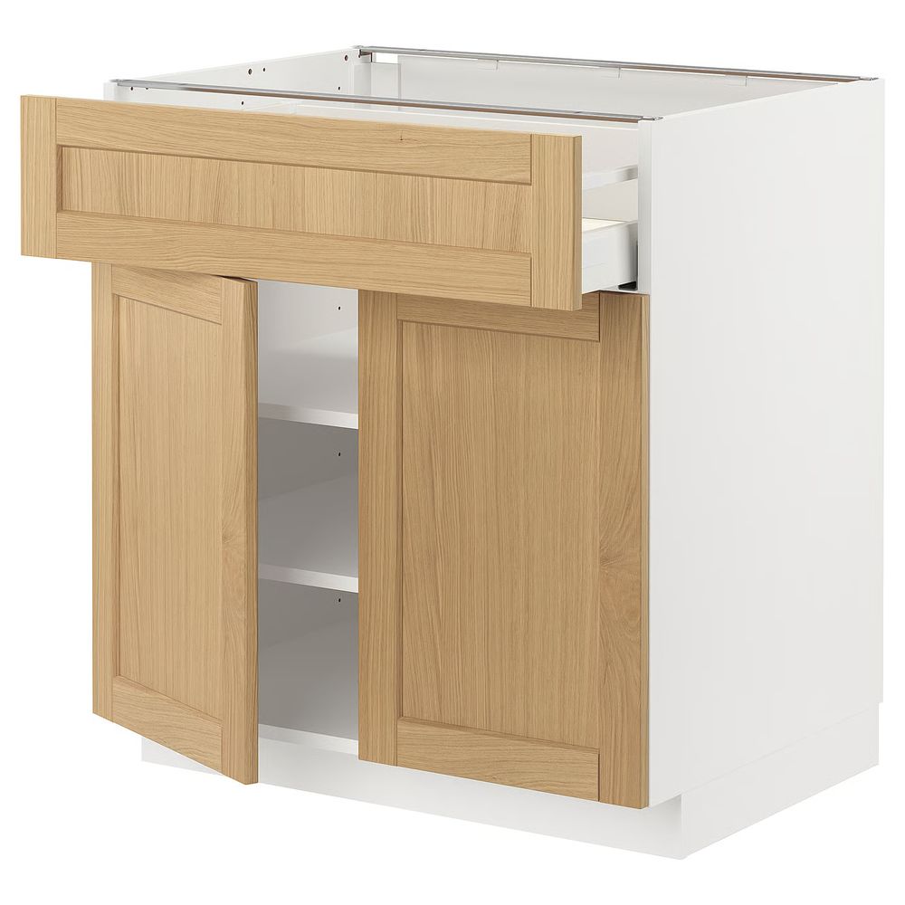 IKEA, вид спереди