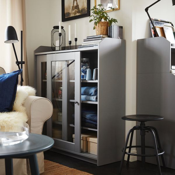 Шкаф-витрина, серый 105x116 см IKEA HAUGA ХАУГА 704.150.77 - фото 8