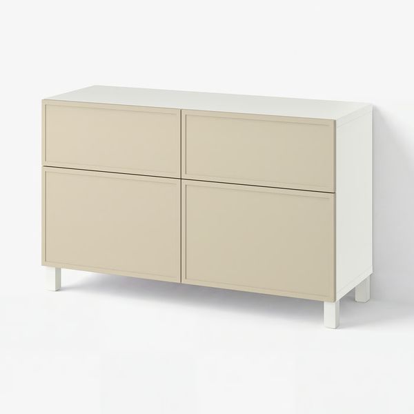 IKEA, вид спереди