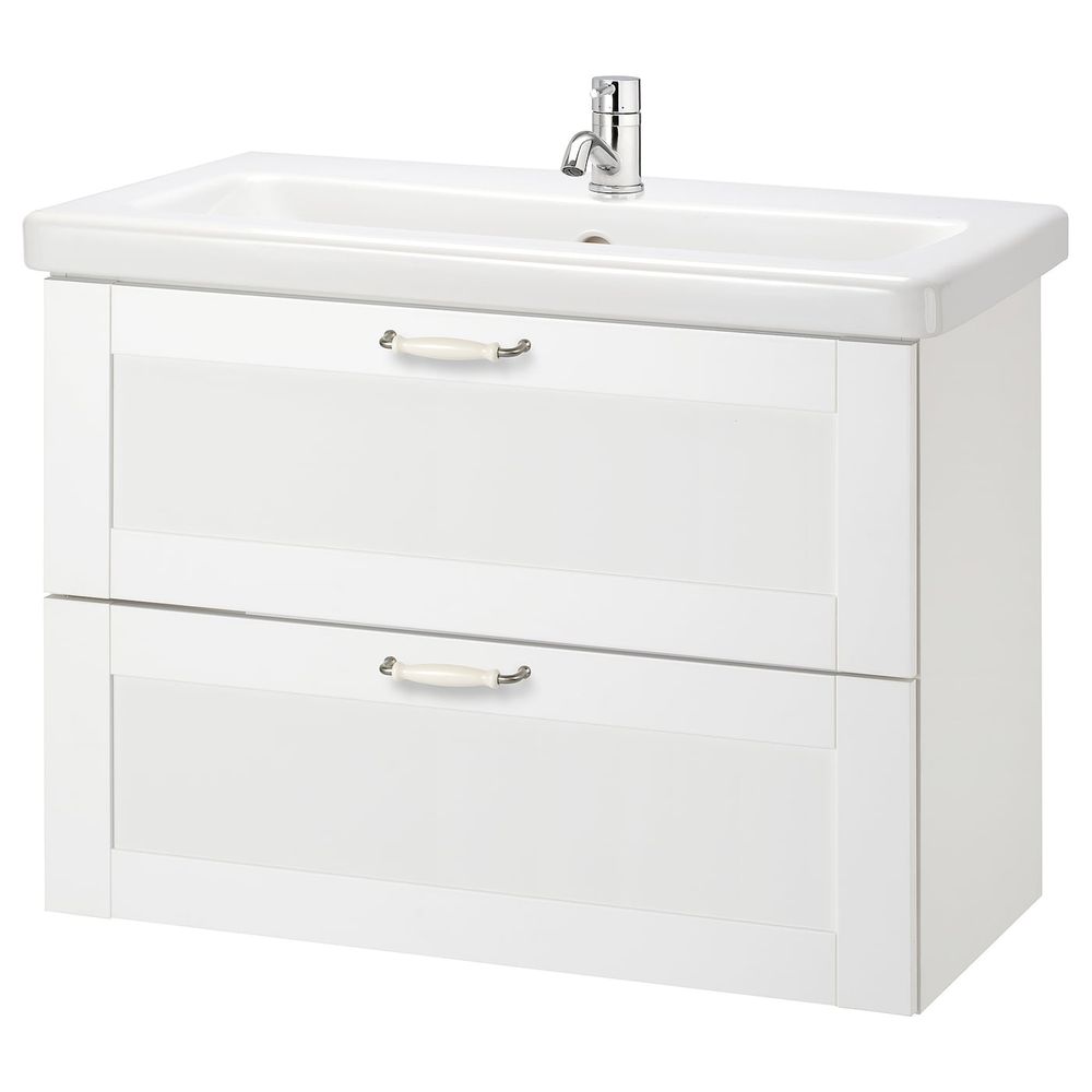 IKEA, вид спереди
