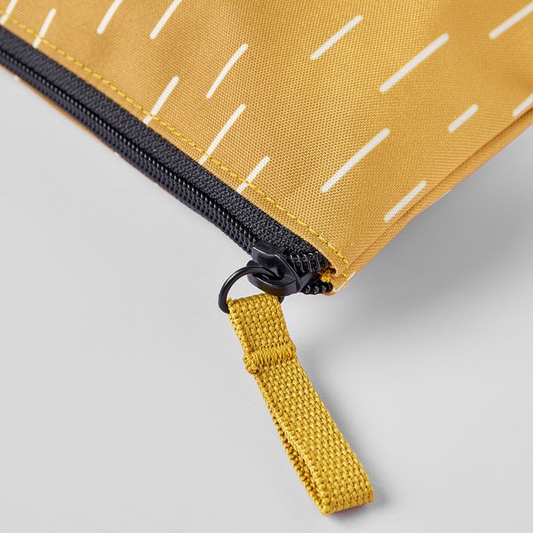 Сумочка для аксессуаров, 20x12 см, желтый IKEA NYSKÖRDAD НЮСКЁРДАД 005.620.62 - фото 3