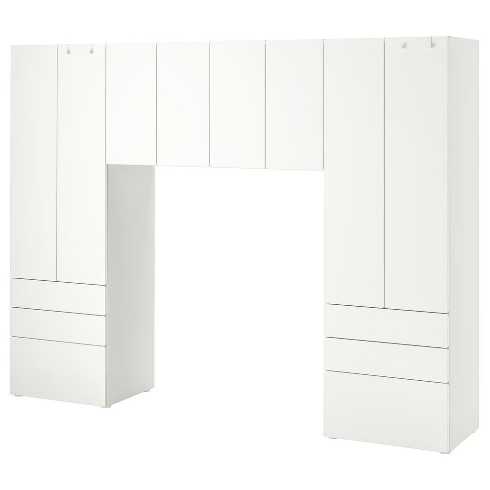 IKEA, вид спереди