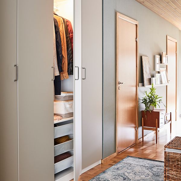 Дверца с петлями, серо-бежевый 50x229 см IKEA REINSVOLL РЕИНСВОЛЛ 393.359.12 - фото 2