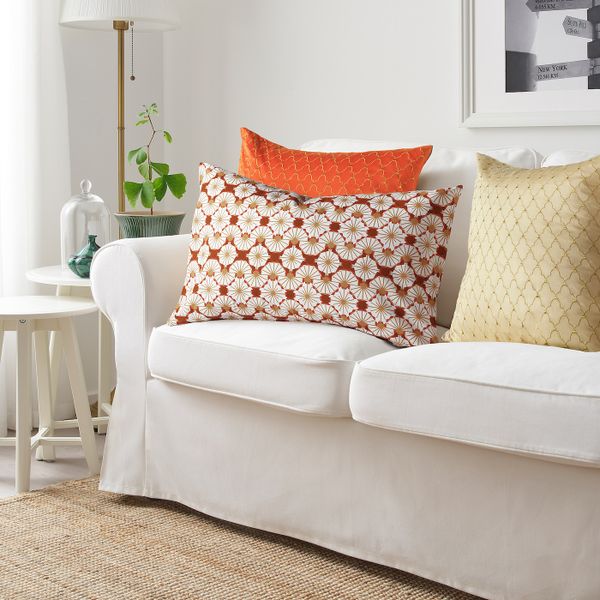 Чехол на подушку, с цветочным орнаментом оранжевый/бежевый 40x65 см IKEA LJUVARE ЛЬЮВАРЕ 004.921.06 - фото 3