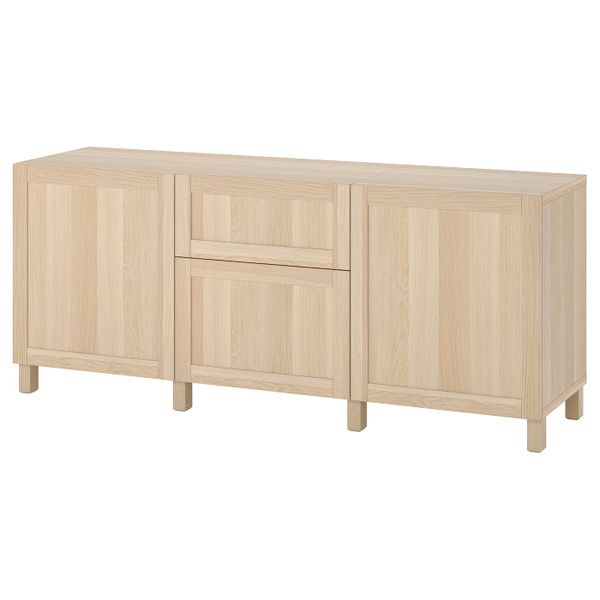 IKEA, вид спереди