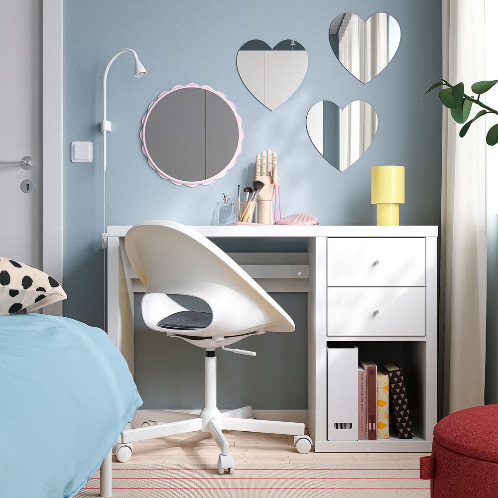 IKEA, вид спереди