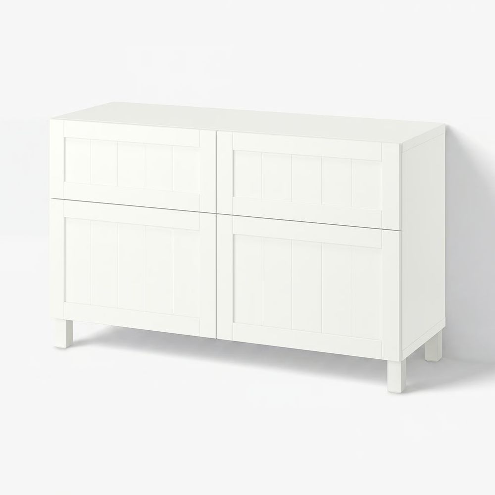 IKEA, вид спереди