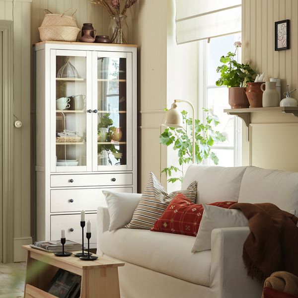 HEMNES Шкаф-витрина с 3 ящиками - белая морилка/светло-коричневый 90x197 см - фото 9
