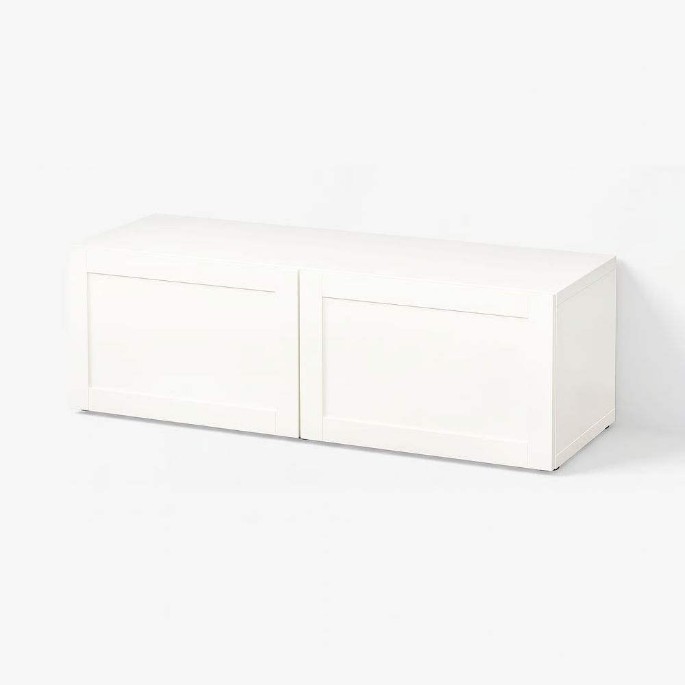 IKEA, вид спереди