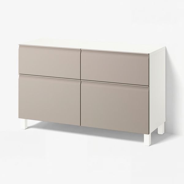 IKEA, вид спереди