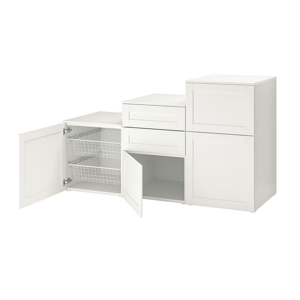IKEA, вид спереди