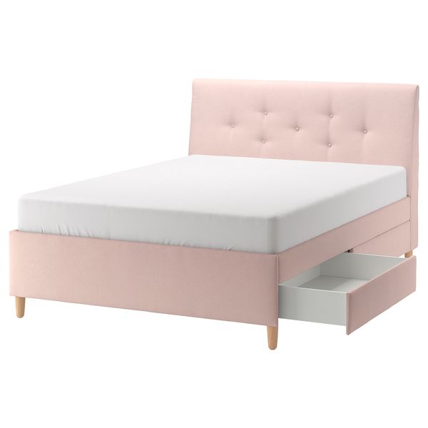 IKEA, вид спереди