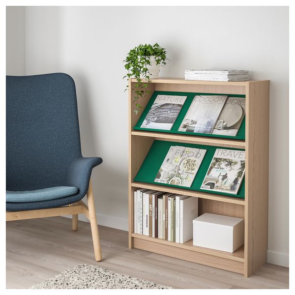 Стеллаж с наклонной полкой БИЛЛИ / БОТТНА, дубовый шпон, беленый, зеленый (80x28x106 см) - фото 2